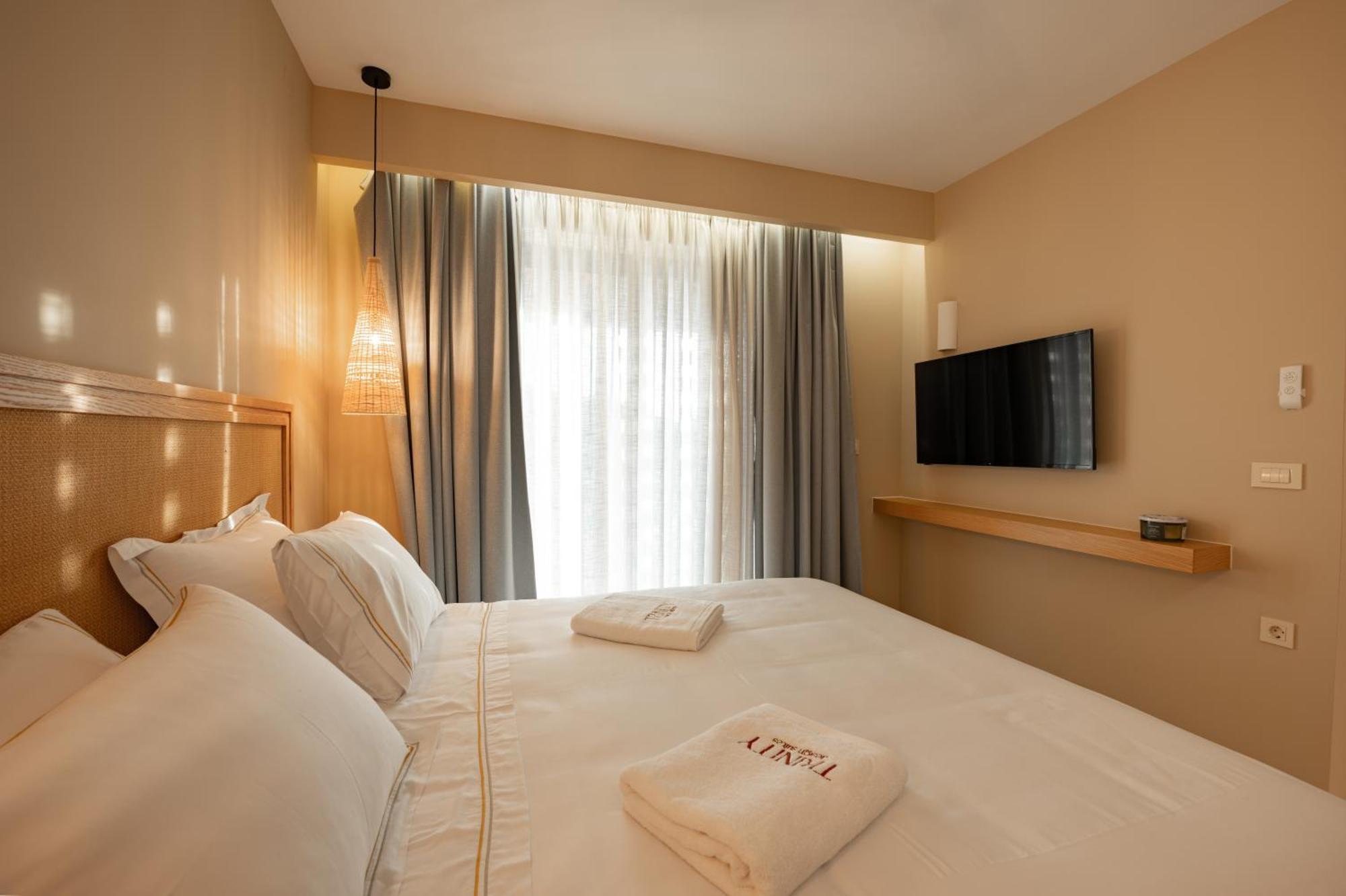 Trinity Design Suites Valanidorachi Kültér fotó